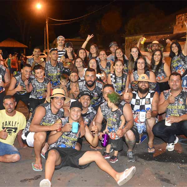 Carnaval realizado neste domingo na cidade de Quatá.