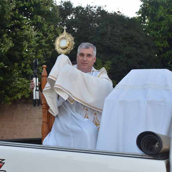 Quarta feira com o Santíssimo em Borá - P.1