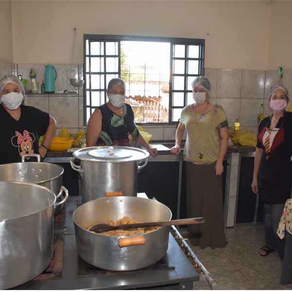 QUEM TEM FOME NÃO ESPERA”.