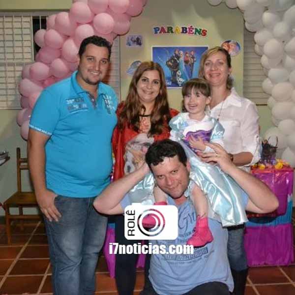 RETROSPECTIVA - 18/05/2015 - Amanda comemora 3 anos com linda festa