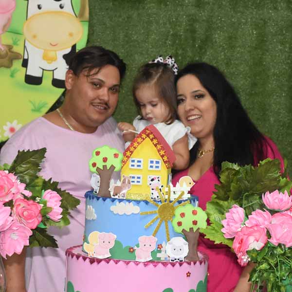 Alice Emanuelle completa 2 aninhos com festa