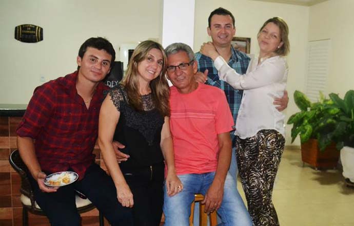 i7 Notícias - Conheça a família recifense que tem orgulho do nome  diferenciado