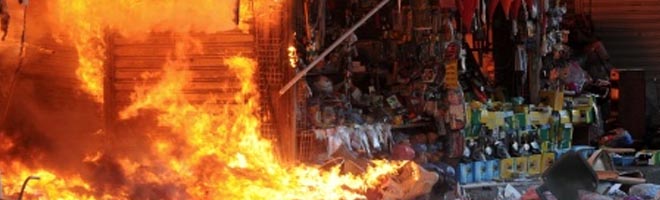 Caos na Central do Brasil é provocado por causa de incêndio no camelódromo