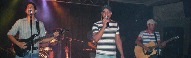 Dupla da terrinha agita a noite no Rancho