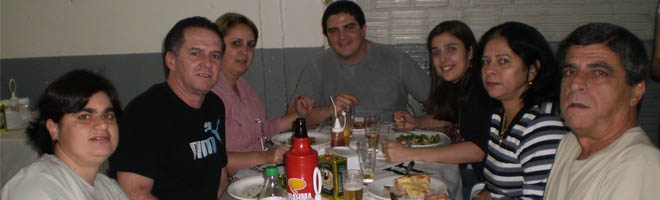 Noite de feriado movimentada na Bellaroma Pizzaria