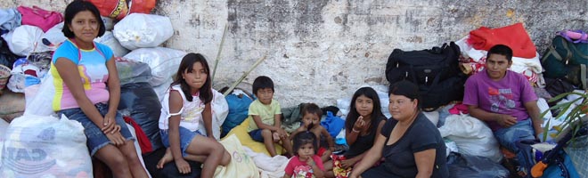 Índios que estão em nossa cidade partem amanhã e pedem doação de alimentos.
