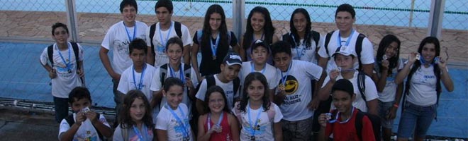 Equipe de natação conquista 52 medalhas em Torneio regional da FAP