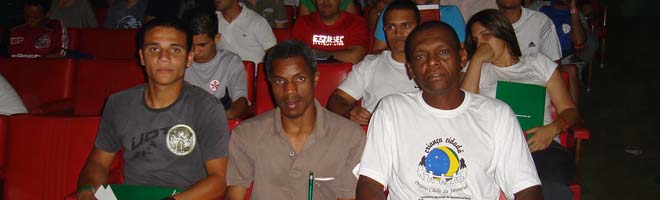 Professores do Departamento de Esporte participaram de curso no Canindé
