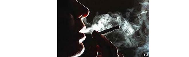 Jovem é pego com maconha na Barra Funda