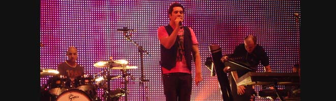 Vocalista da banda J. Quest manda recado para seus fãs que acessam o Portal, assistam.