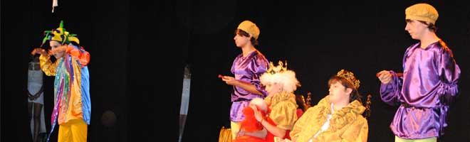 X Sarau do Colégio MVC Objetivo lota teatro municipal