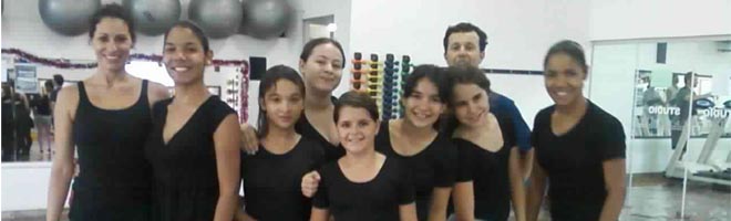 Alunas de balé da Studio Academia se apresentam hoje no Teatro Municipal