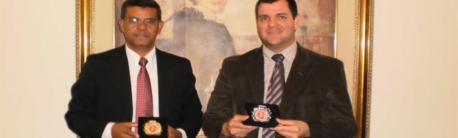Vereadores Rodrigo e Edivaldo recebem medalha de importante instituto