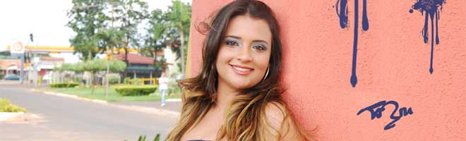 Laisa Marini mostra toda a sua beleza no ensaio para o Portal Paraguaçu. Confira!