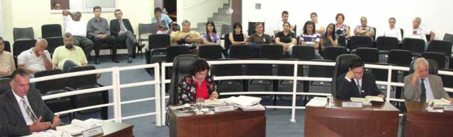 Em urgência especial, Câmara aprova projetos do Executivo