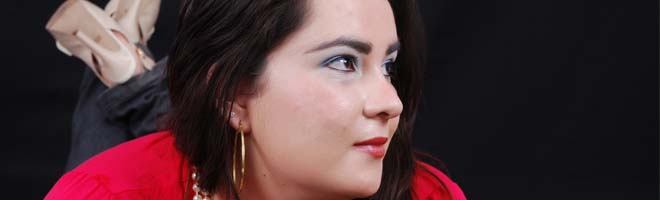 A beleza da modernidade. Thaís mostra no ensaio que todas as mulheres são belas!