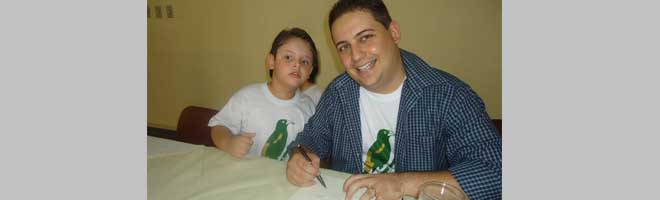 Paraguaçuense lança livro em noite de autógrafos na Biblioteca Municipal