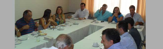 Empresários e representante do executivo participam do Café com o Presidente