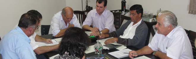 Vereadores se reúnem para discussão do novo Regimento Interno da Câmara