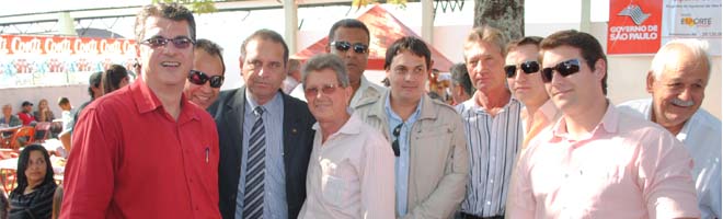 Em ponto facultativo, Prefeitura de Oscar Bressane realiza churrasco para a população