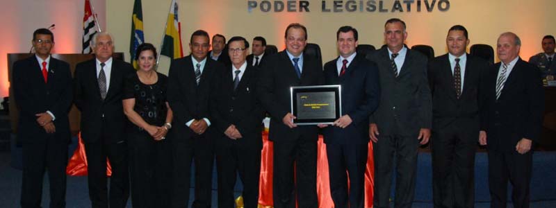 Em Sessão Solene, Rildo Parro é homenageado pela Câmara Municipal