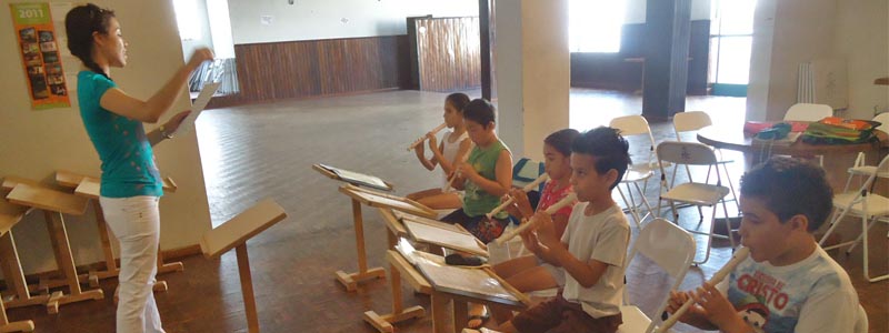 PTC oferece aulas de instrumentos músicas gratuitamente aos associados