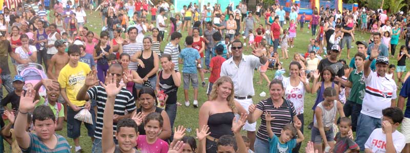 Funcionários da Cocal fazem a alegria da criançada com festa e sorteio de várias bicicletas