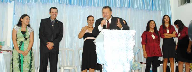 Prefeito participa de culto na Igreja Comunidade da Família Casa de Oração