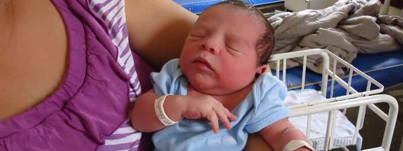 Primeiro bebê a nascer em 2012 em Paraguaçu Paulista é menino
