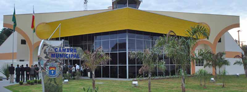 Câmara avalia projeto que concede reajuste aos servidores municipais