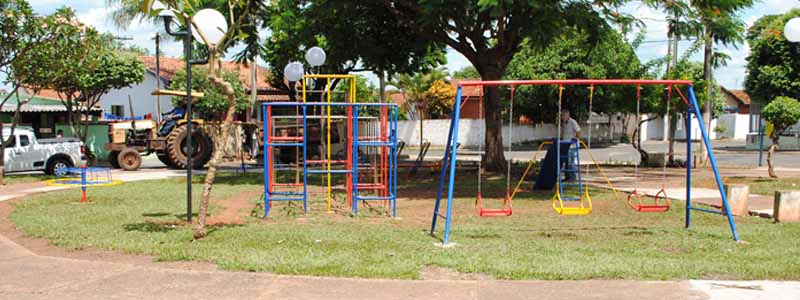 Prefeitura implanta projeto de revitalização na Praça do Lapa