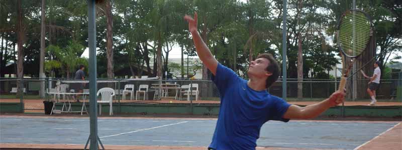 Torneio de Tênis no PTC reúne amantes do esporte de várias cidades da região
