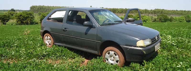 Veículo de vereador de Borá furtado no sábado é encontrado abandonado próximo a Conceição