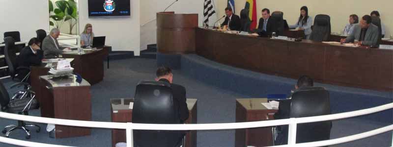 Em Sessão Extra, Câmara aprova projetos do Executivo Municipal