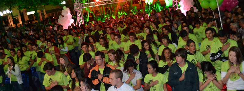 Primeiro Acampamento FAC da Igreja Católica é encerrado com missa campal na Praça da Matriz