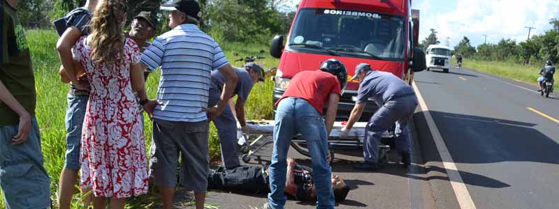 Noivos se envolvem em acidente enquanto seguiam para a festa de casamento