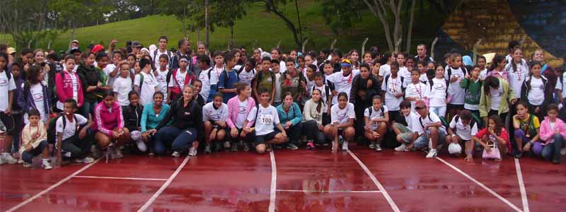 Atletismo de Paraguaçu leva número recorde de atletas para o II Campeonato Escolar Olímpico