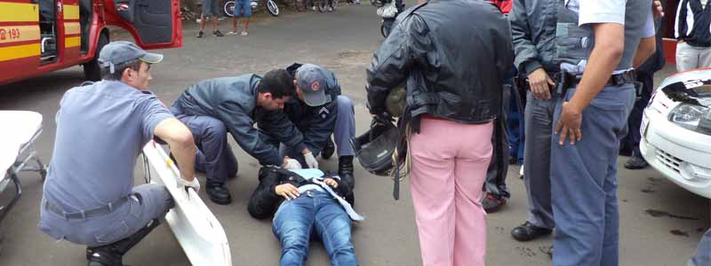 Motociclista fica ferida ao ser colidida por veículo na Barra Funda