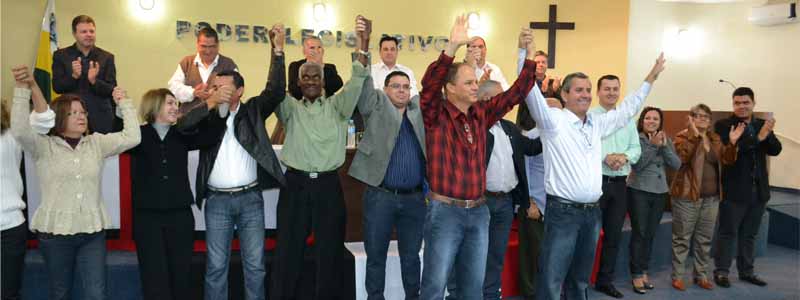 PTB apresenta seus candidatos em convenção