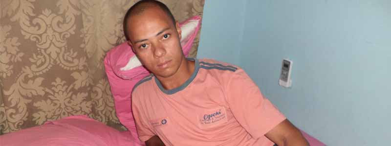 Jovem é atingido por bala perdida na Vila Marim