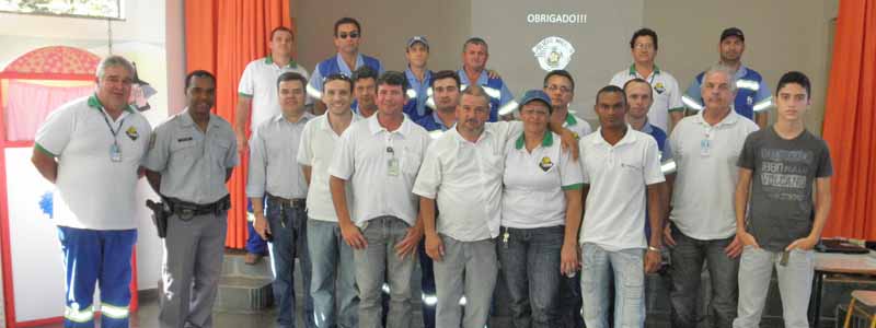 Funcionários da Sabesp participam de palestra realizada pela PM