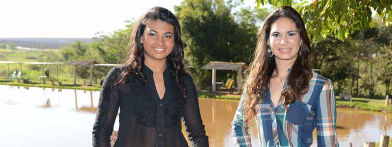 Miss Simpatia e 2ª Princesa mostram que são dignas de representarem a beleza paraguaçuense
