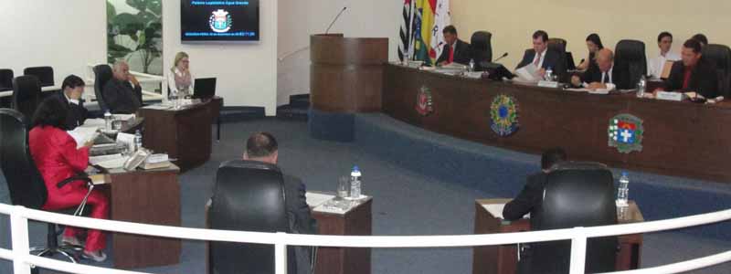 Em urgência especial, Câmara aprova projetos do Prefeito Municipal