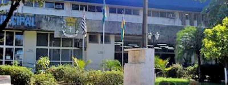 Crise afeta encerramento de mandato de prefeitos