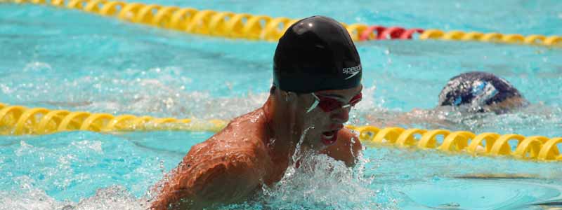 Nadador paraguaçuense conquista medalha e figura entre os oito melhores do país