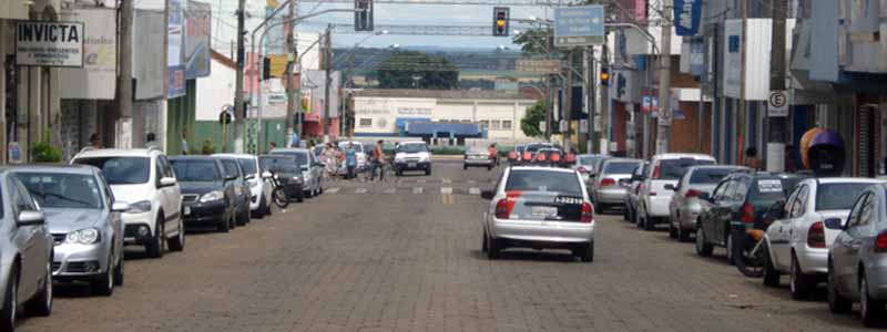 ACE faz apelo aos comerciantes e comerciários para facilitar o estacionamento de clientes