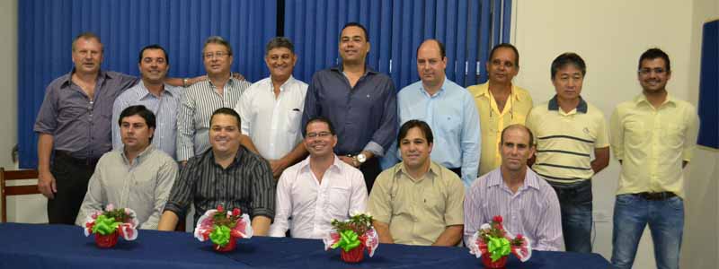 Nova diretoria da Associação Comercial de Paraguaçu Paulista toma posse