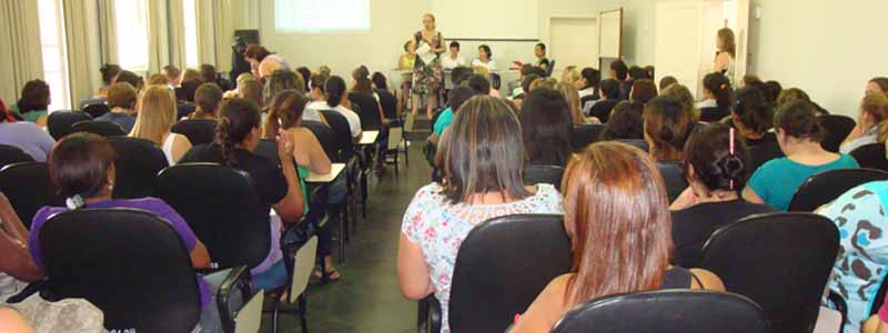 Prefeitura realiza atribuição de aulas para inicio do ano letivo de 2013