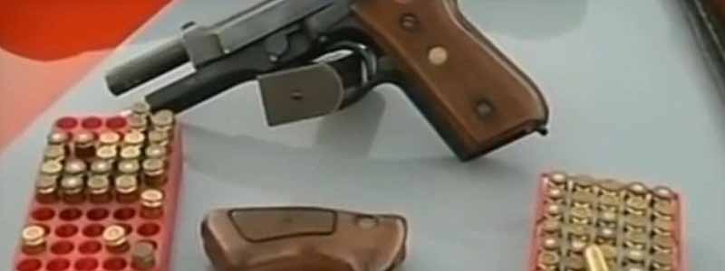 Homem é preso com pistola de uso das Forças Armadas em Ourinhos