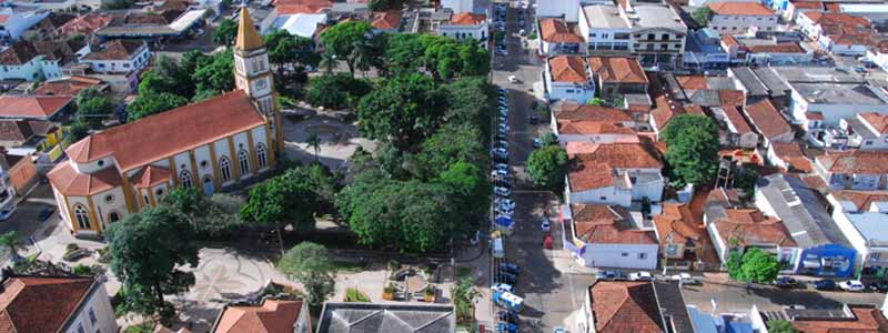 Comércio de Paraguaçu realiza horário estendido neste sábado